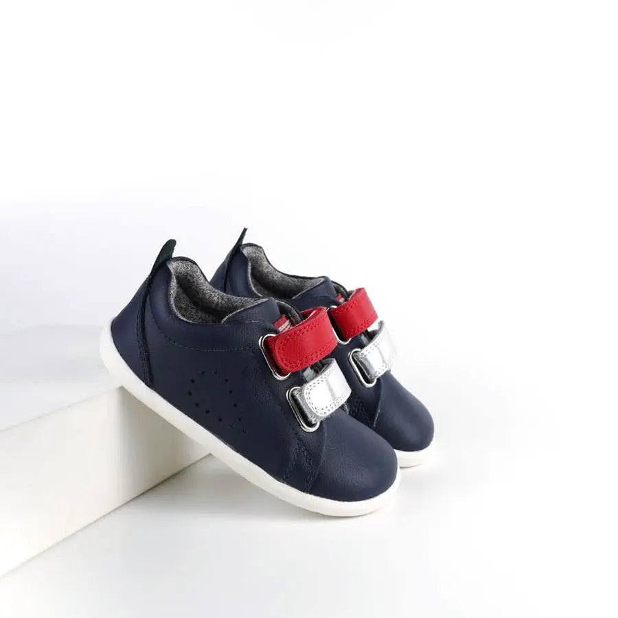 Bobux - Scarpe Step Up Grass Court Switch Navy (Red + Silver)